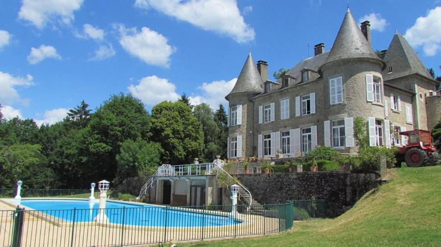 Chateau Le Mialaret Neuvic  Exterior foto
