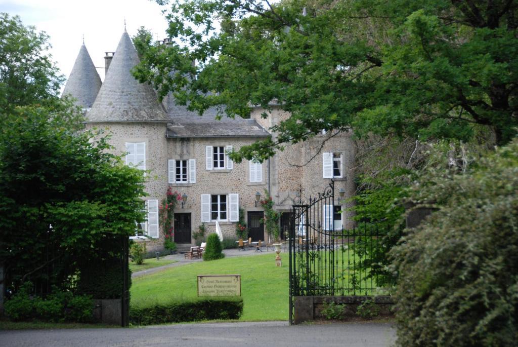 Chateau Le Mialaret Neuvic  Exterior foto
